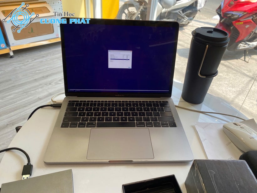 cài win trên macbook pro