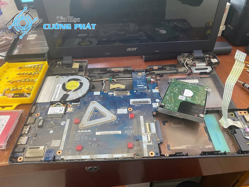chuyên sửa laptop quận 10