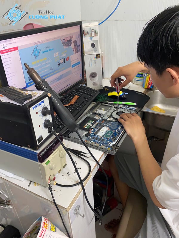 cửa hàng sửa laptop quận 2