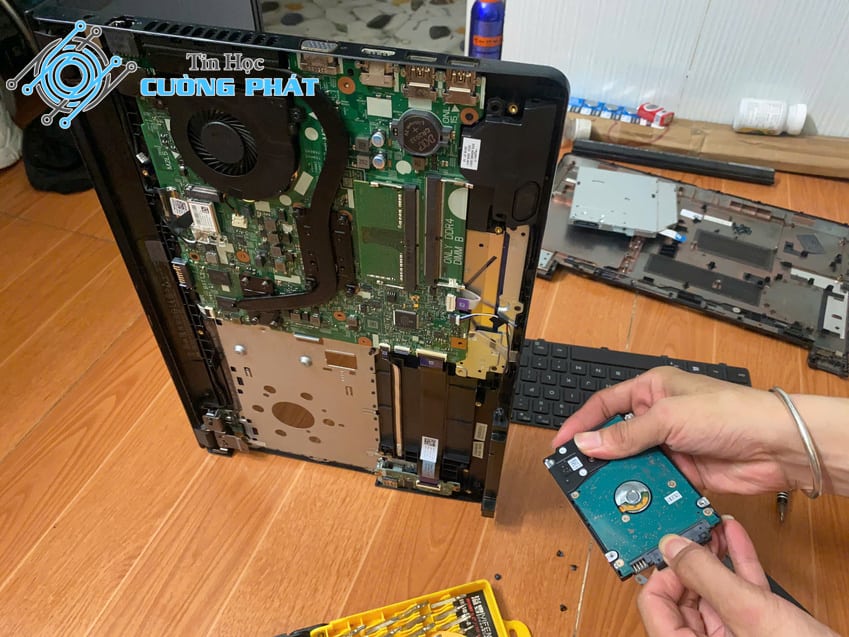 cửa hàng sửa laptop quận 7