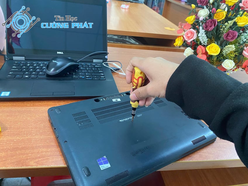 sửa laptop tận nơi quận 7
