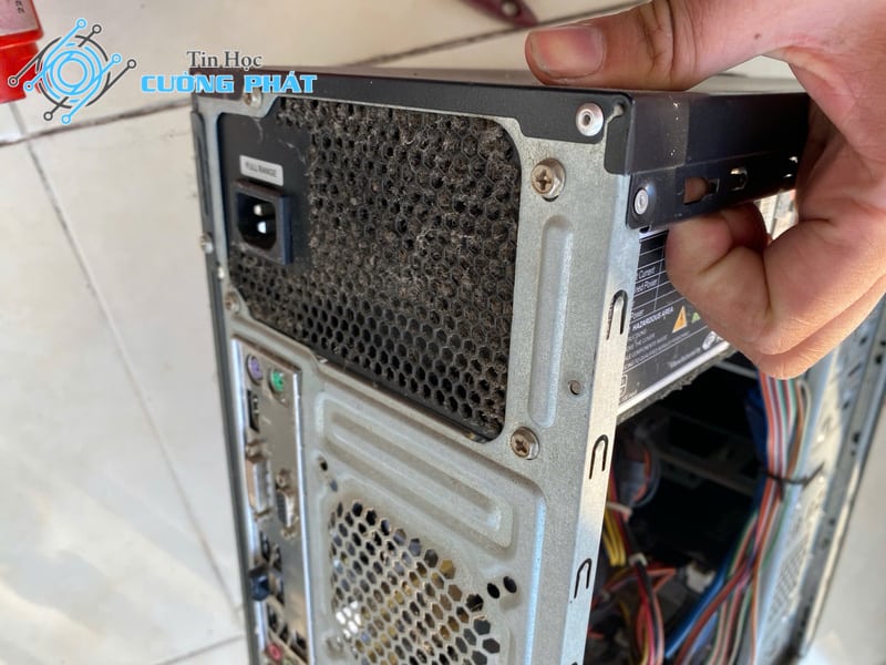 nhận vệ sinh máy tính quận phú nhuận