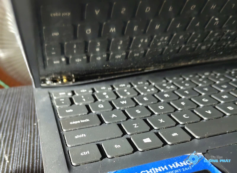 sửa bản lề laptop hình ảnh minh họa chuyên sâu 2