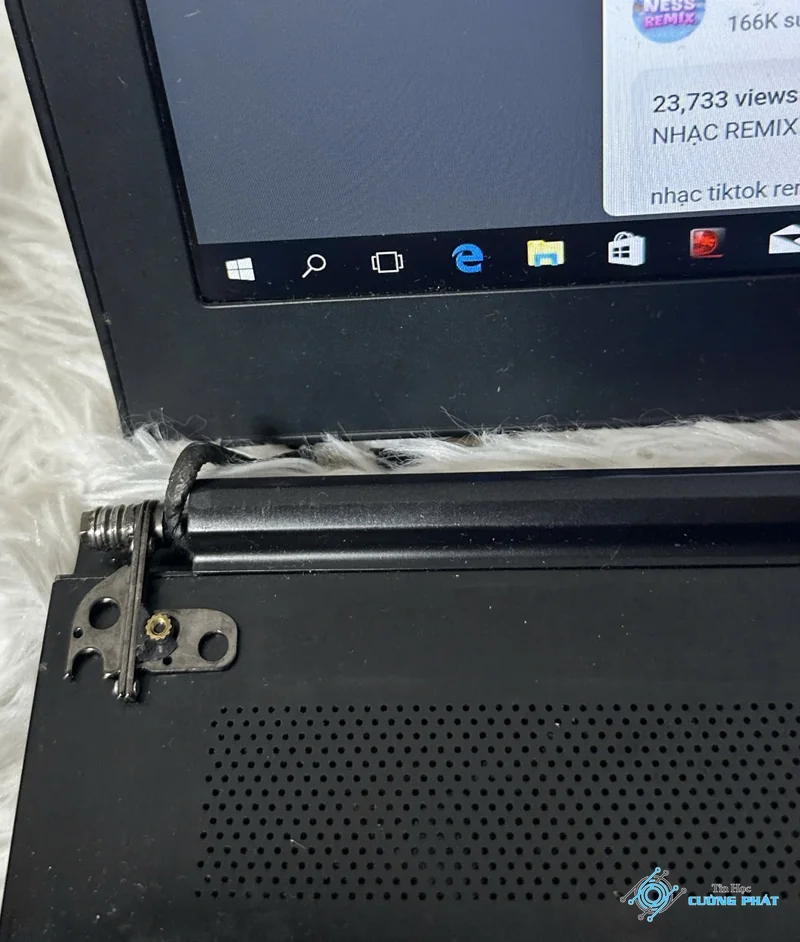 sửa bản lề laptop hình ảnh minh họa chuyên sâu 3