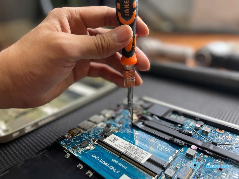 sửa laptop không lên nguồn hình ảnh minh họa chuyên sâu 1