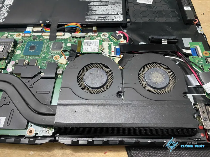 Vệ sinh máy tính Quận 8 hình ảnh minh họa chuyên sâu 1